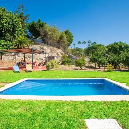 펜션 Holiday Home Almazara