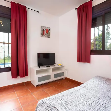 펜션 Holiday Home Almazara